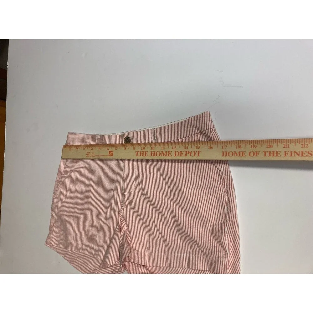 Old Navy Everyday Short Women's 8 Red/White Striped Seersucker Chino 3
